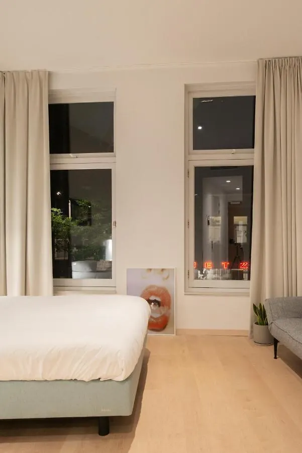 ***  171. Urban Design Hotel Rotterdam Hollandia